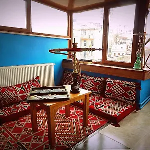Hostal Galata West 